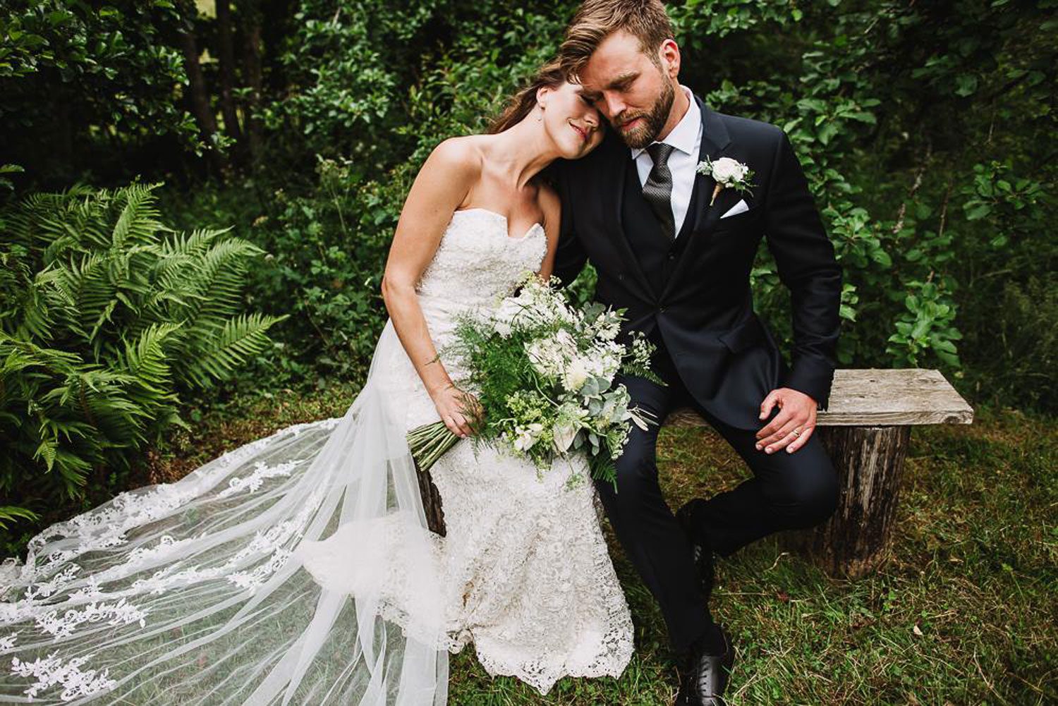 how to have a modern wedding ceremony