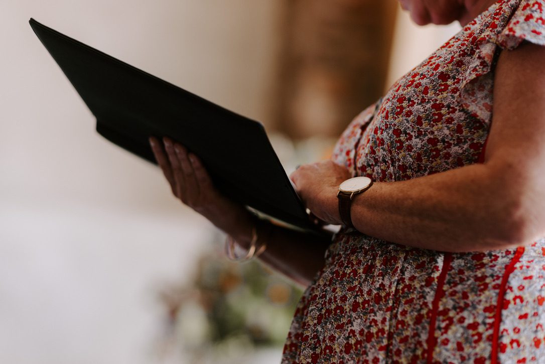 your unique story - this fanfare ceremonies reading from her script telling the couple's unique story 