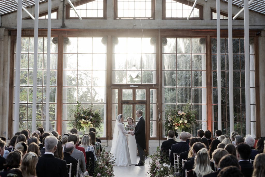 experienced wedding celebrant leading ceremony at kew gardens